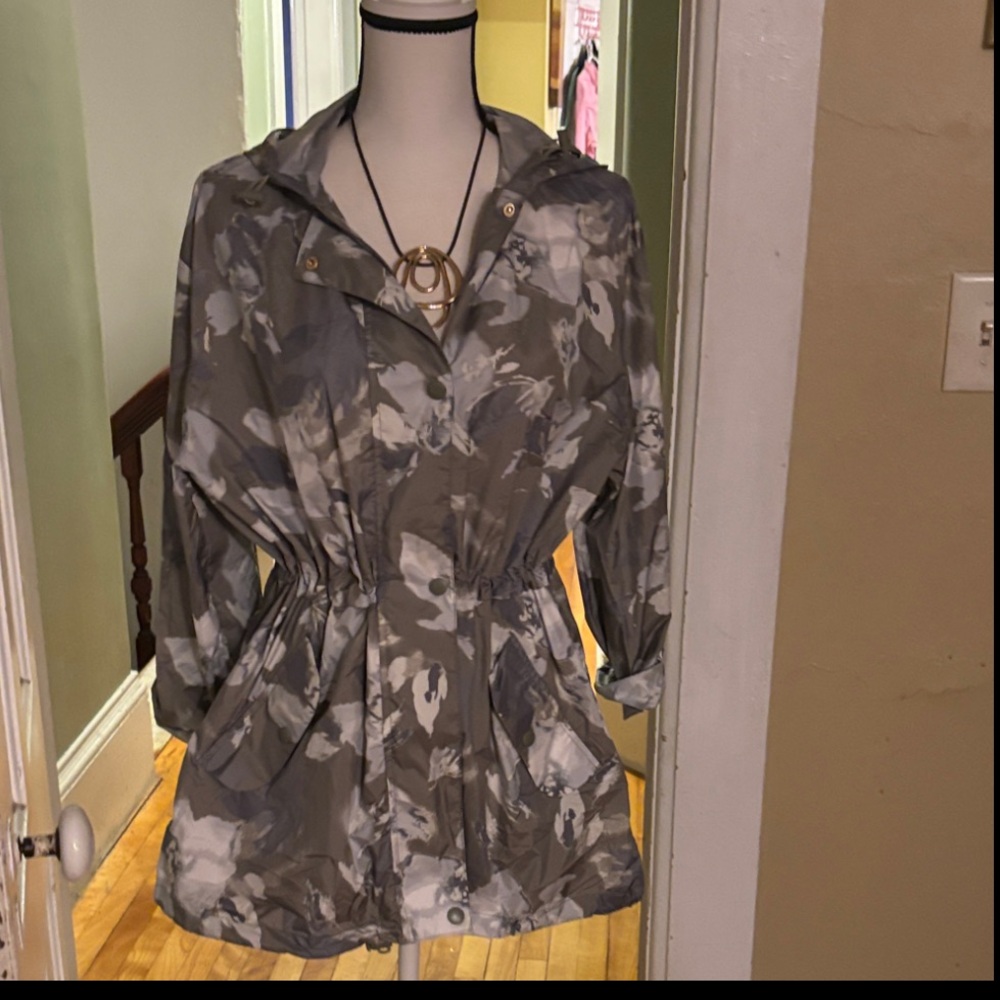 NWT Chico’s Rain Jacket